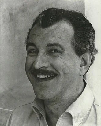 Louis Zorich height profile photo