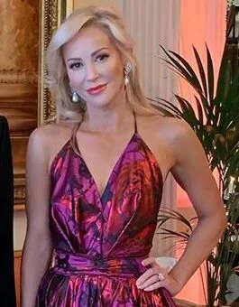Louise Linton height profile photo
