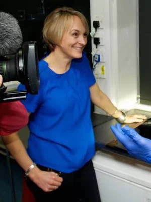 Louise Minchin height profile photo