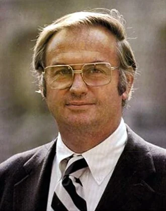 Lowell Weicker height profile photo
