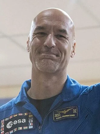 Luca Parmitano height profile photo