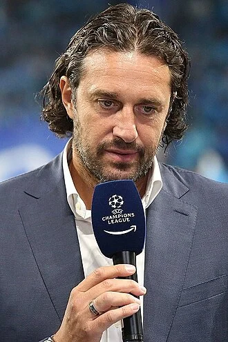Luca Toni height profile photo