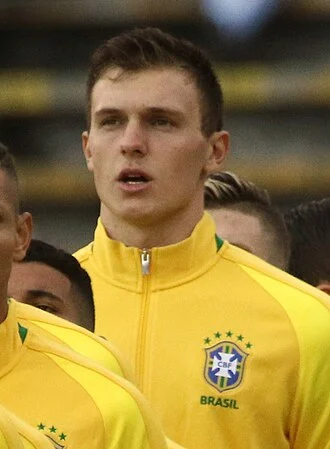Lucas Perri height profile photo