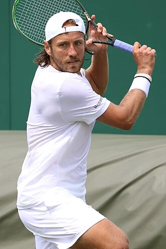 Lucas Pouille height profile photo
