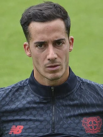 Lucas Vázquez height profile photo