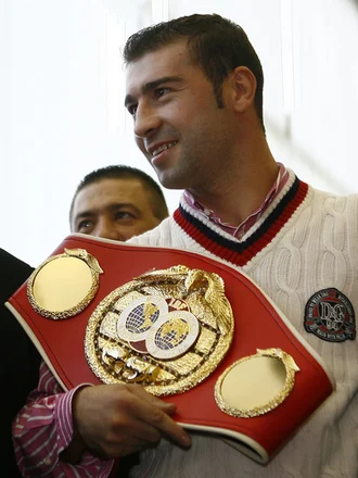 Lucian Bute height profile photo