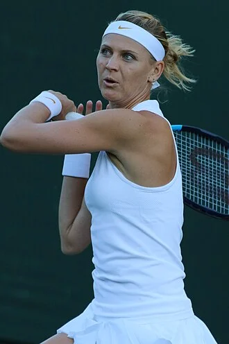 Lucie Šafářová height profile photo