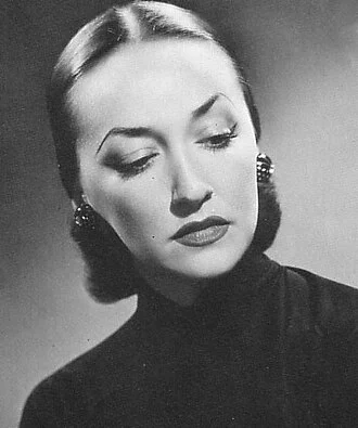 Lucille Dumont height profile photo