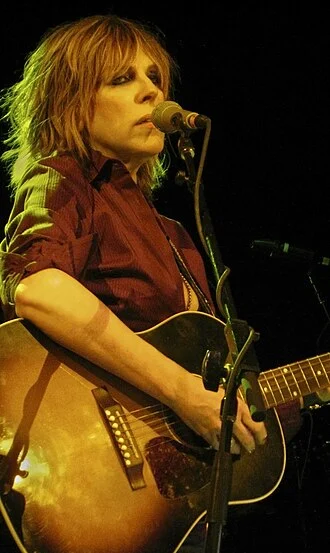 Lucinda Williams height profile photo