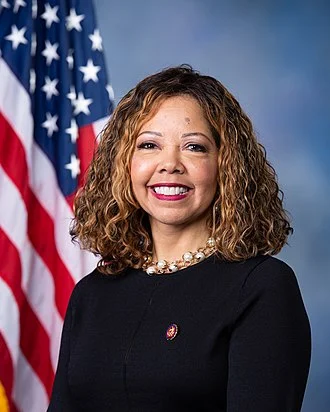 Lucy McBath height profile photo