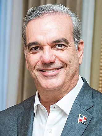 Luis Abinader height profile photo