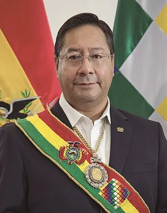Luis Arce height profile photo