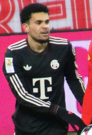 Luis Díaz (footballer, born 1997) height profile photo