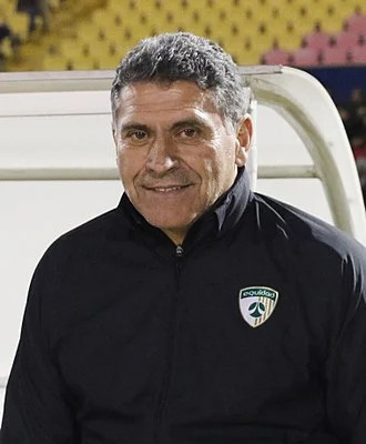 Luis Fernando Suárez height profile photo