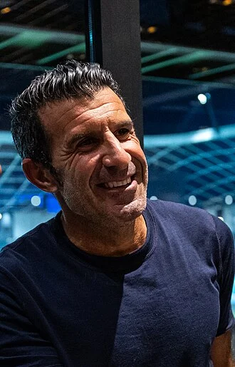Luís Figo height profile photo