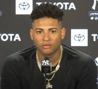 Luis Gil (baseball) height profile photo