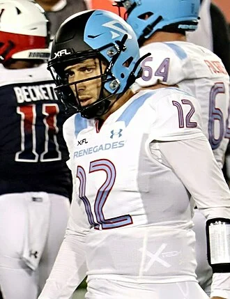 Luis Perez (American football) height profile photo