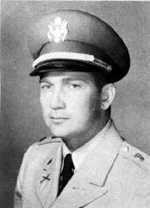 Luis Posada Carriles height profile photo