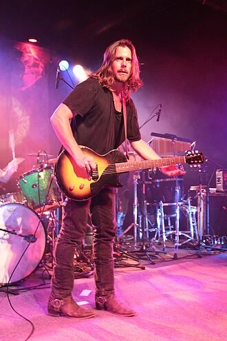Lukas Nelson height profile photo