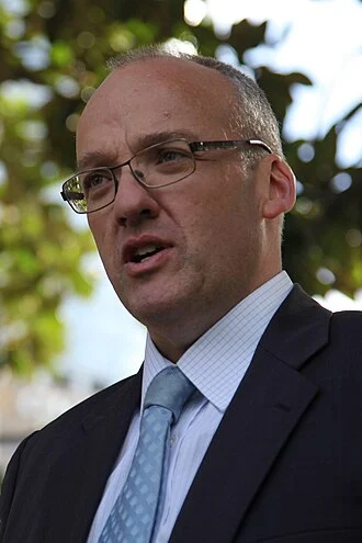 Luke Foley height profile photo