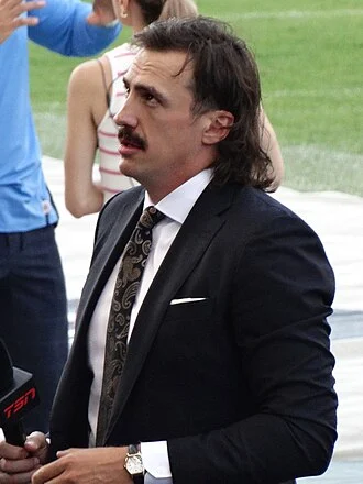 Luke Willson height profile photo