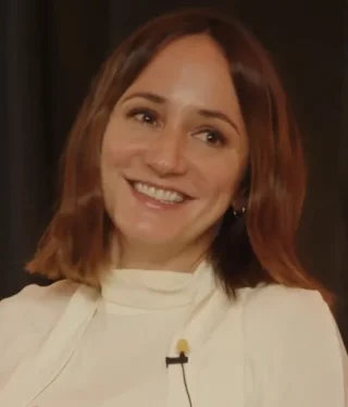 Lydia Leonard height profile photo