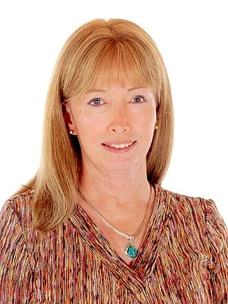 Lynn Conway height profile photo