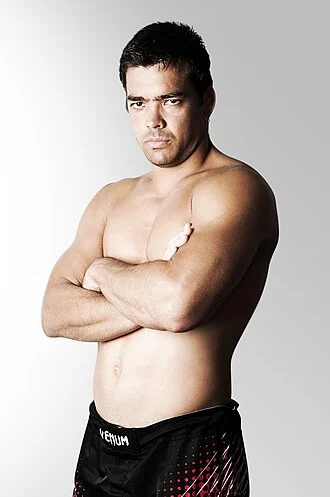Lyoto Machida height profile photo