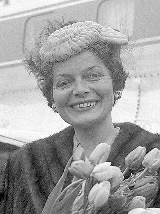 Lys Assia height profile photo