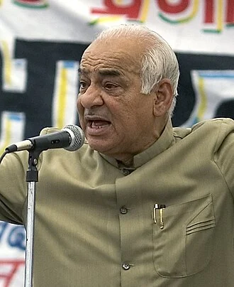 Madan Lal Khurana height profile photo