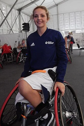 Madeleine Thompson height profile photo