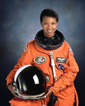 Mae Jemison height profile photo