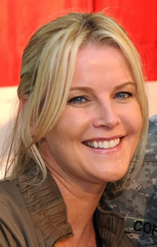 Maeve Quinlan height profile photo