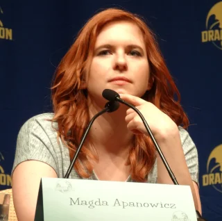 Magda Apanowicz height profile photo
