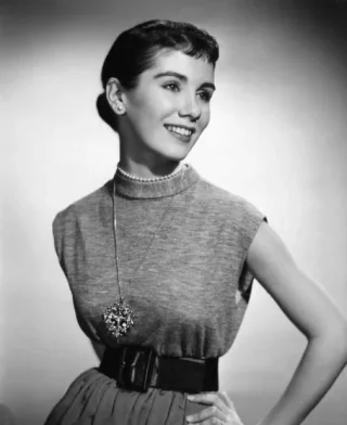 Maggie McNamara height profile photo