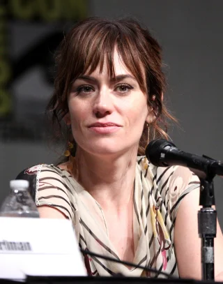 Maggie Siff height profile photo