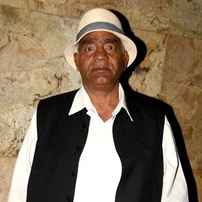 Mahavir Singh Phogat height profile photo