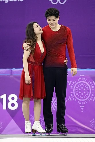 Maia Shibutani height profile photo