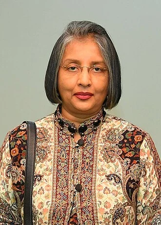Maithree Wickremesinghe height profile photo