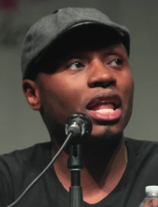 Malcolm Goodwin height profile photo