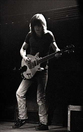 Malcolm Young height profile photo