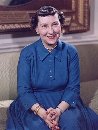 Mamie Eisenhower height profile photo