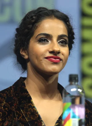 Mandip Gill height profile photo