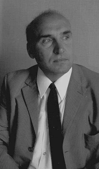 Manfred Messerschmidt height profile photo