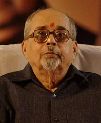 Mangesh Padgaonkar height profile photo