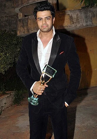 Maniesh Paul height profile photo