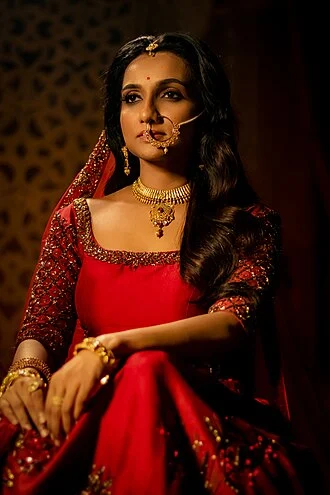 Manjari (Indian singer) height profile photo