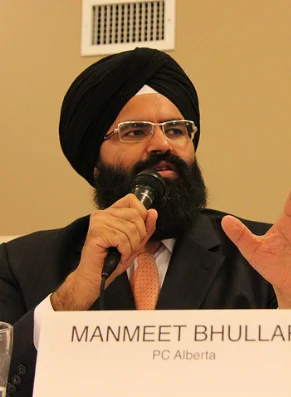 Manmeet Bhullar height profile photo