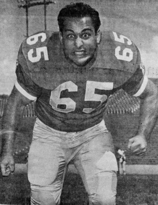 Manny Fernandez (American football) height profile photo