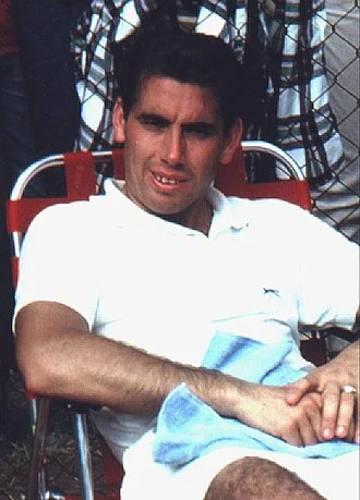 Manuel Santana height profile photo